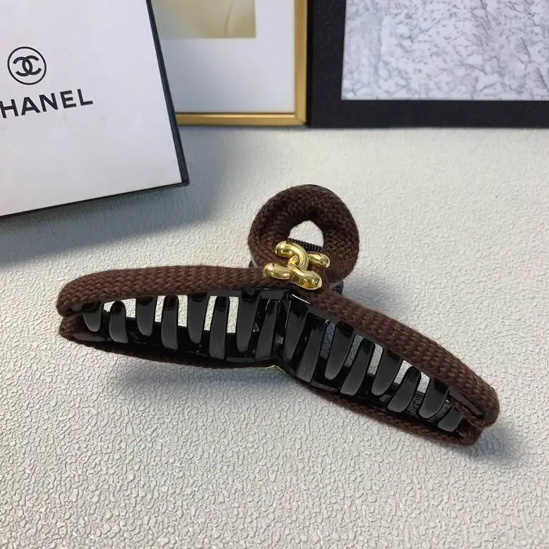 Chanel Hair Grab Clip  (9)